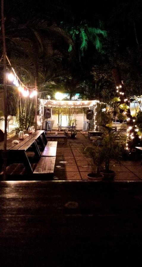 El Barrio Hostel Anjuna Exterior photo
